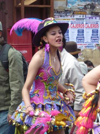 La Paz- Danseuse du Gran Poder.jpg